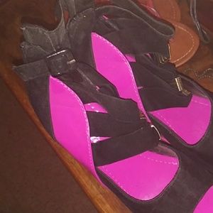 Size 8 pink and black sexy platform shoes.